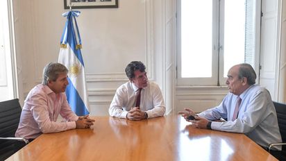 El Gobierno convocará el viernes a una reunión con gobernadores previa al Pacto de Mayo
