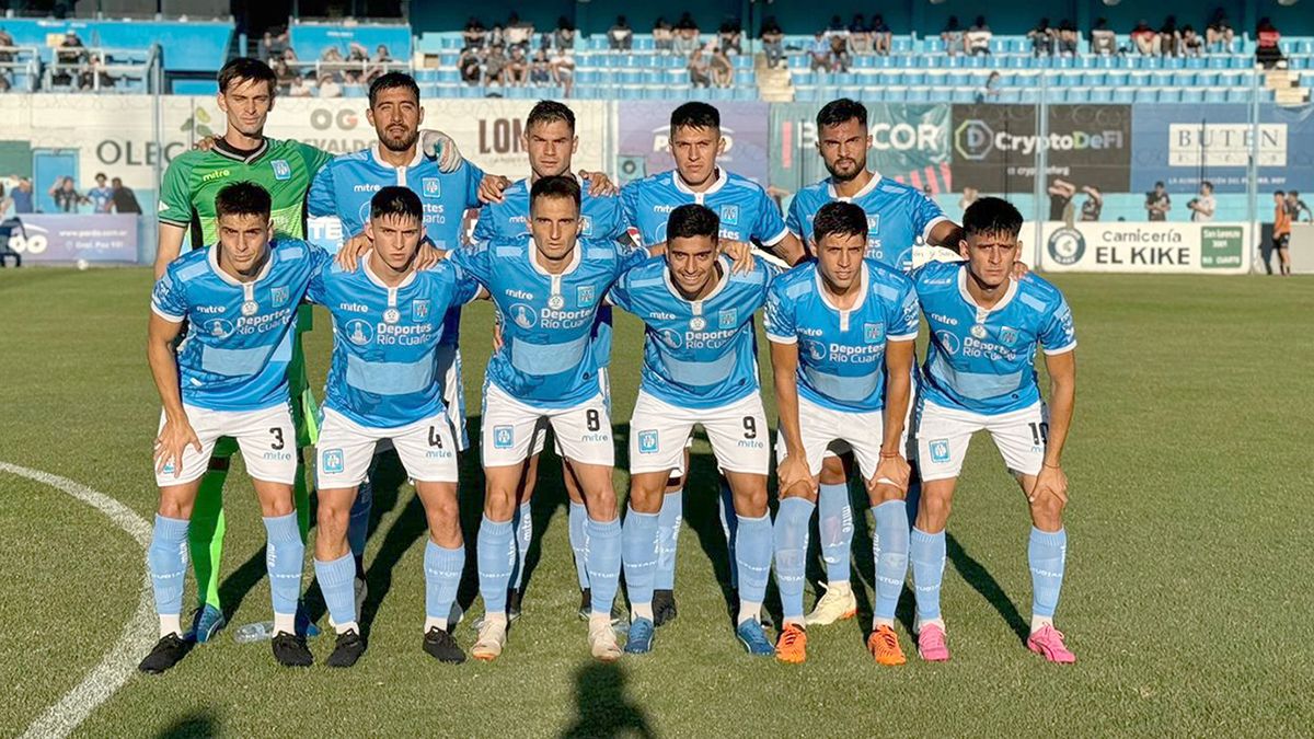 El once inicial con el que Estudiantes de Río Cuarto salió a la cancha en Salta bajo la dirección técnica de Alexis Matteo.