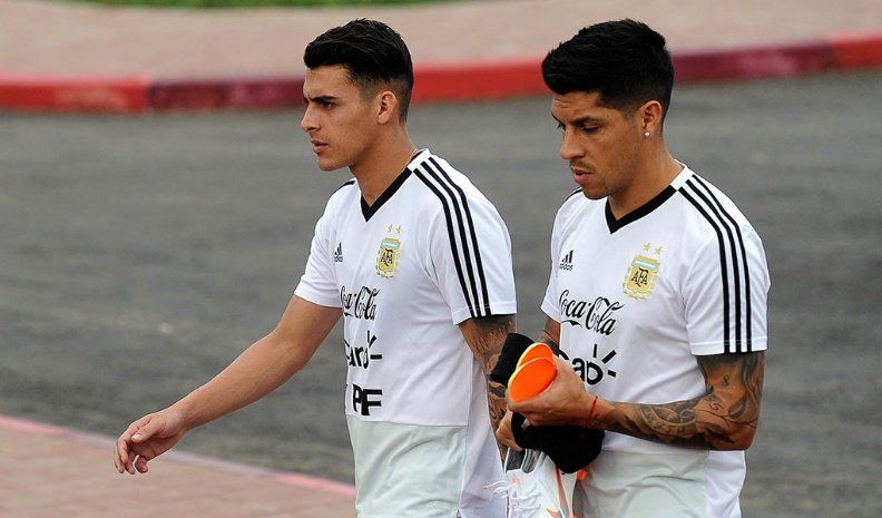 19 06 2018_rusia_cristian_pavon_y_enzo.jpg_57698320.jpg