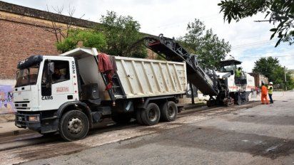 Por calle Alem iniciaron las tareas para la repavimentación