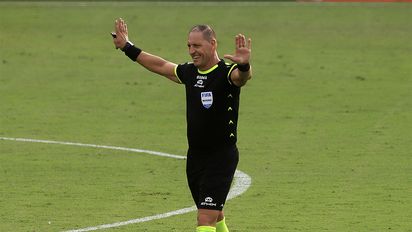 Néstor Pitana se retiró del arbitraje tras 16 años de carrera