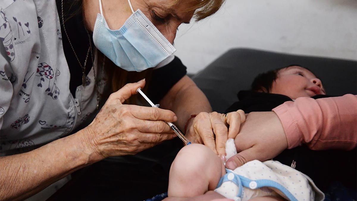 Arranca en la ciudad el operativo de vacunación para los más pequeños.