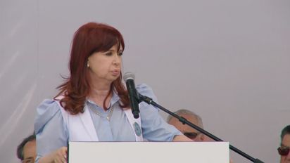 Cristina volvió a criticar a Milei y lo desafió: