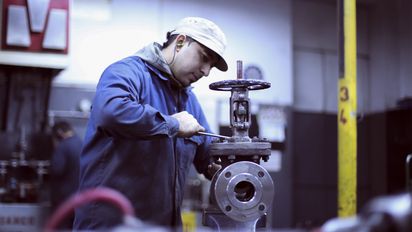 La actividad industrial cayó 10,93% y la de servicios bajó 9,85% en la ciudad