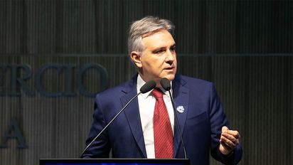 Llaryora propuso crear una policía municipal con armas no letales