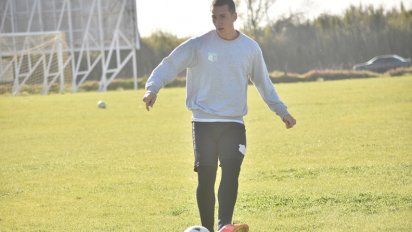 Juventud prueba con la mente puesta en Almirante Brown
