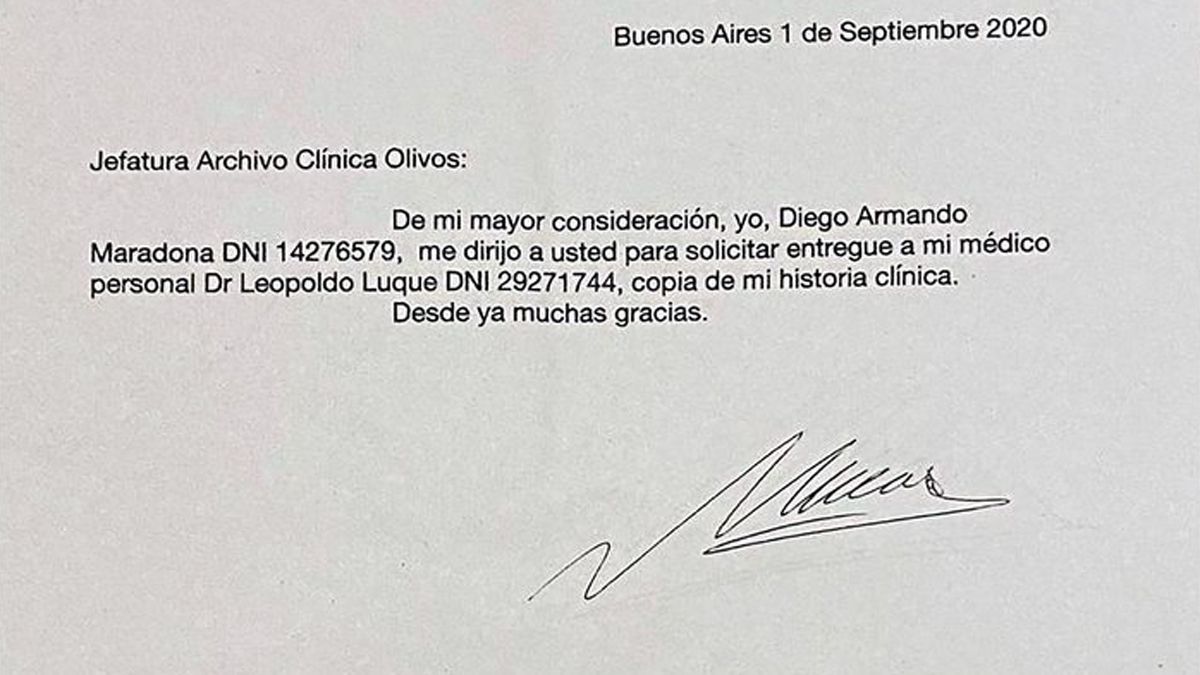 Confirman que le falsificaron la firma a Maradona para pedir su historia clínica
