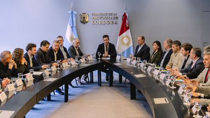 Manuel Calvo encabezó la primera reunión con todas las comunidades regionales de la provincia
