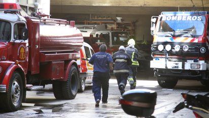 Robaron y prendieron fuego en una vivienda