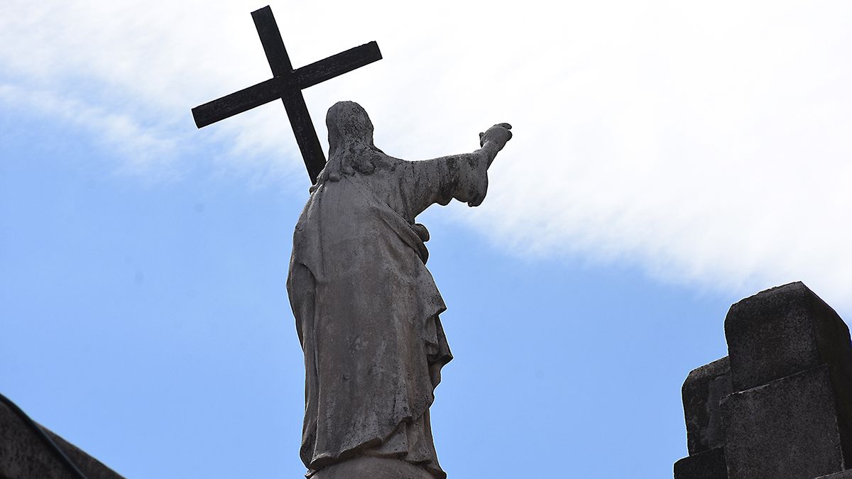 La reparación de la fachada implica la realización de trabajos a gran altura. Fotos: Estela Zogbe