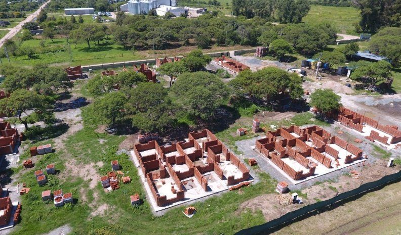Avanza la construcción de las primeras 19 viviendas en Tío Pujio