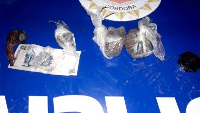 Tres jóvenes detenidos con cocaína y marihuana en la zona rural de General Levalle