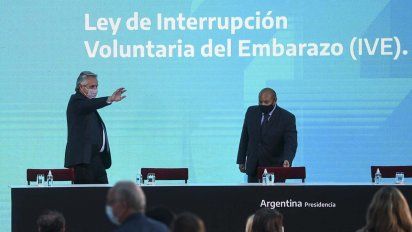 Alberto Fernández promulgó la ley de aborto legal