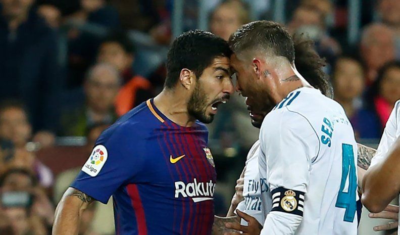 Suarez y Ramos fueron protagonistas de uno de los tantos duelos de la noche.