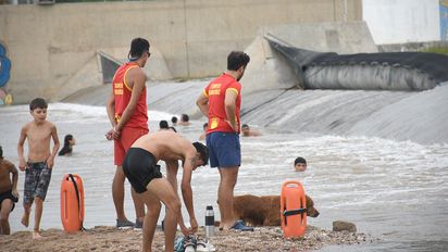 Sin los gomones inflados, arrancó el Operativo Verano en la costanera local