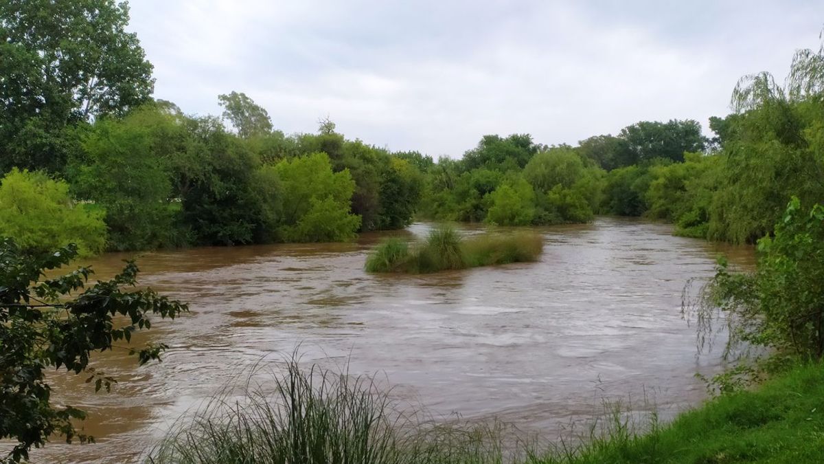 El Río Ctalamochita  y una crecida que es muy importante. 