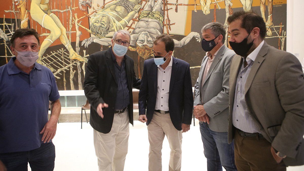 El intendente invitó a participar de los 25 conciertos organizados en la ciudad.