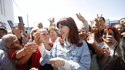 Cristina Kirchner empezó la campaña para el PJ y habló de un 