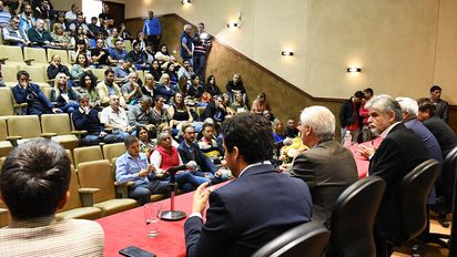 En su visita a la Universidad, Filmus convocó a 