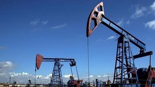 La producción de petróleo es récord en la Argentina y se acerca al millón de barriles diarios