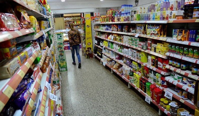 Analistas de mercado elevaron las estimaciones para la inflación anual.