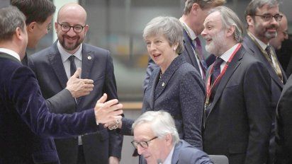 May le envió una carta a los legisladores para que sigan su estrategia por el Brexit