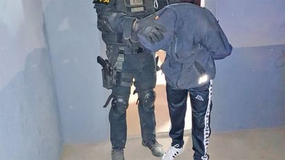 Madre e hijo detenidos por venta de drogas en el sur de la ciudad