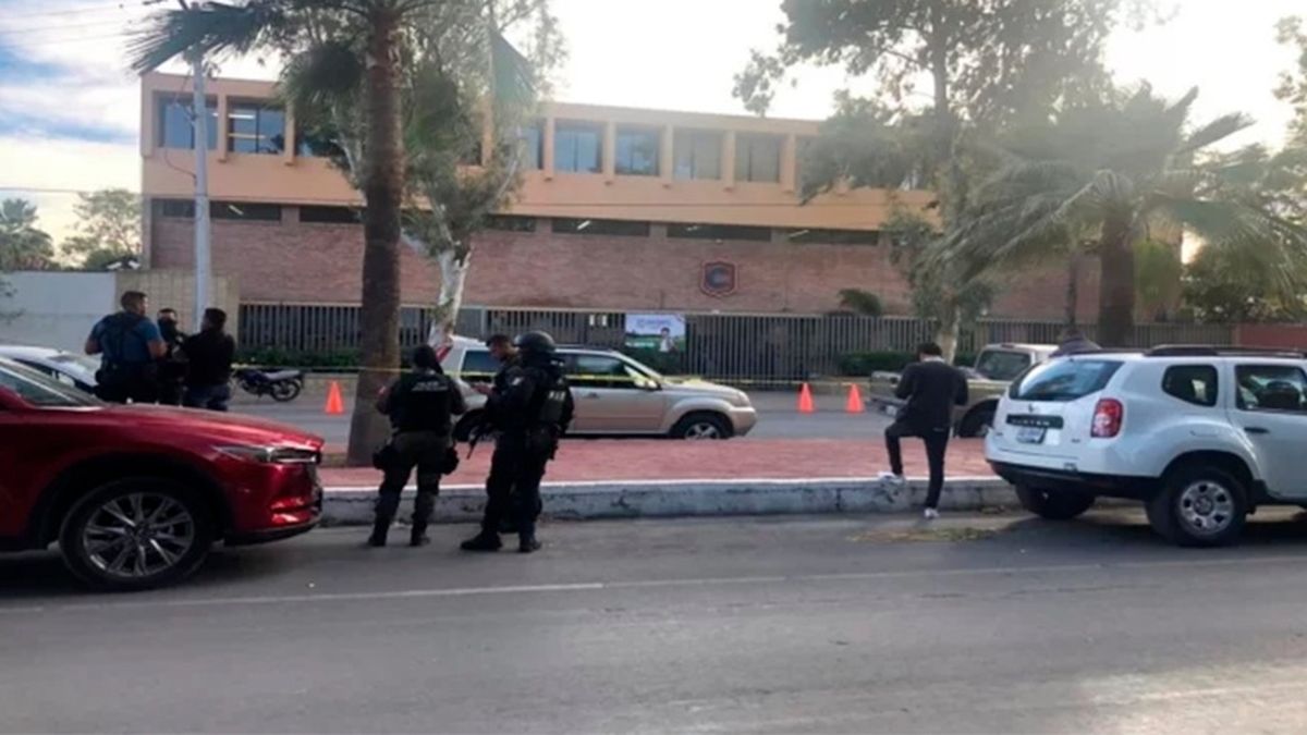 Un Niño De 11 Años Mató A Su Maestra Hirió A 6 Personas Y Se Quitó La Vida