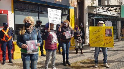 Familiares de Santiago Santillán, el hombre que habría muerto tras una golpiza, reclamaron justicia