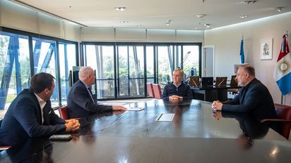 Con las trabas a las importaciones de fondo, Schiaretti recibió a la UIC