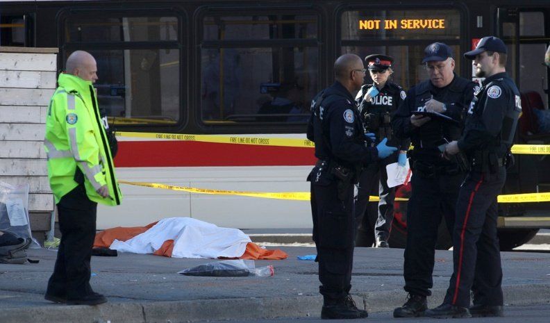 Toronto: 9 muertos al atropellar una furgoneta a un grupo de peatones