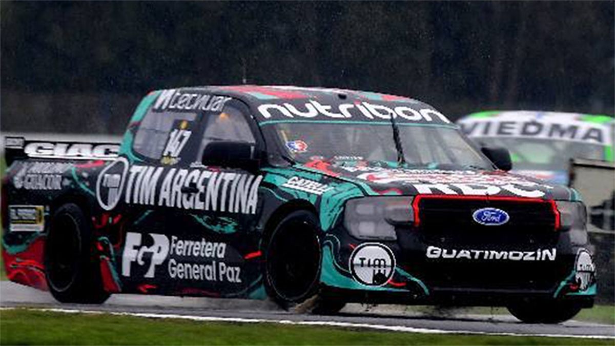 Marco Dianda logró su primera pole position en el TC Pista Pick Up bajo la lluvia en La Plata