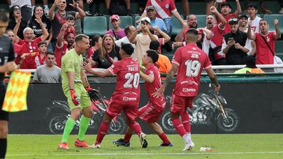 Argentinos Juniors venció en los penales a Banfield y es semifinalista de la Copa de la Liga