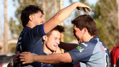 Urú Curé visita a Tala en un duelo de ganadores por la segunda fecha del Súper 10