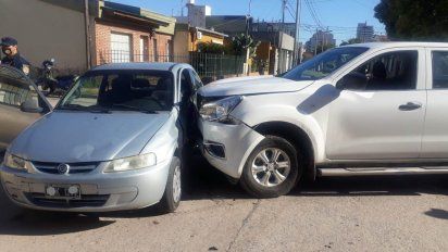 Hospitalizaron a la conductora de un auto tras un choque en el macrocentro