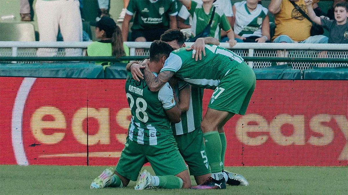 Banfield le quitó a Central Córdoba la posibilidad de llegar a los playoffs.