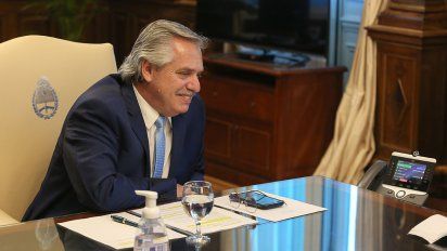 Alberto Fernández participa del lanzamiento del primer minisatélite argentino