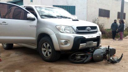 Chocaron una camioneta y una moto en el sur de Río Cuarto: una mujer herida