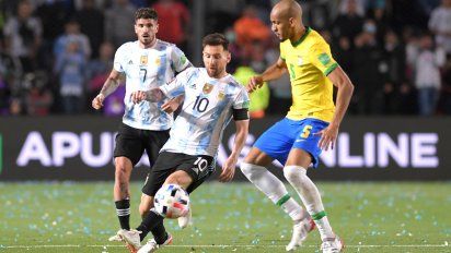 Argentina empató con Brasil pero aseguró pasaje para el Mundial