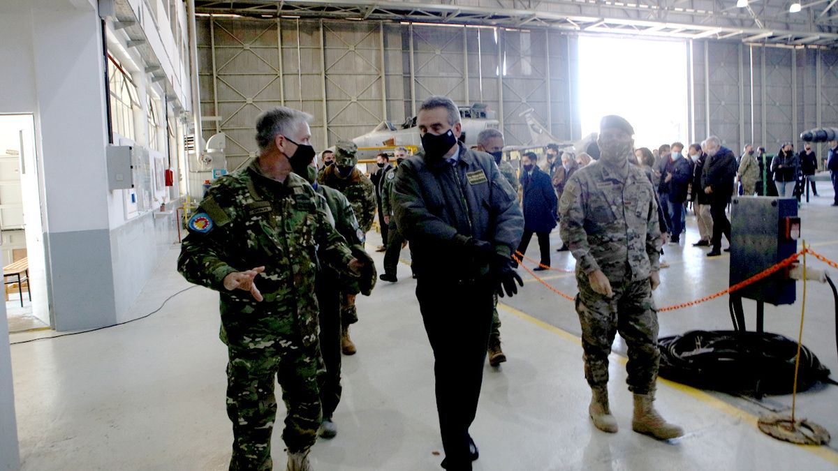 Rossi supervisó las tareas del Área de Material y del Batallón de Arsenales de Holmberg.