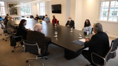Alberto Fernández recibió a intensivistas en medio de las advertencias por la falta de recursos