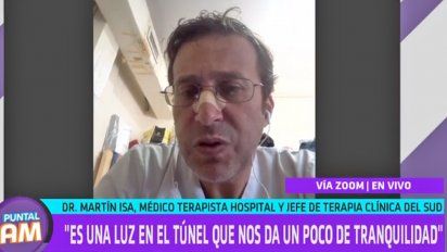 Las reflexiones de los doctores Isa y Caeiro tras recibir la vacuna