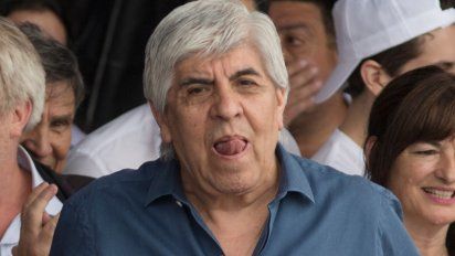 Lavado de dinero: allanaron  financieras que serían de Moyano