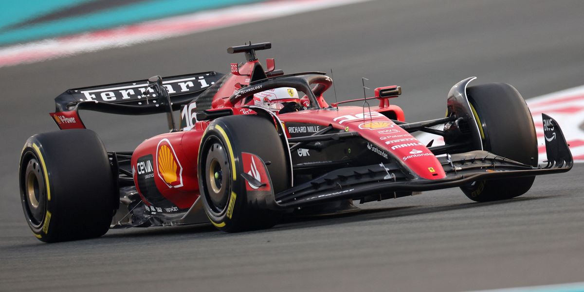 Charles Leclerc girando en Abu Dhabi en entrenamientos