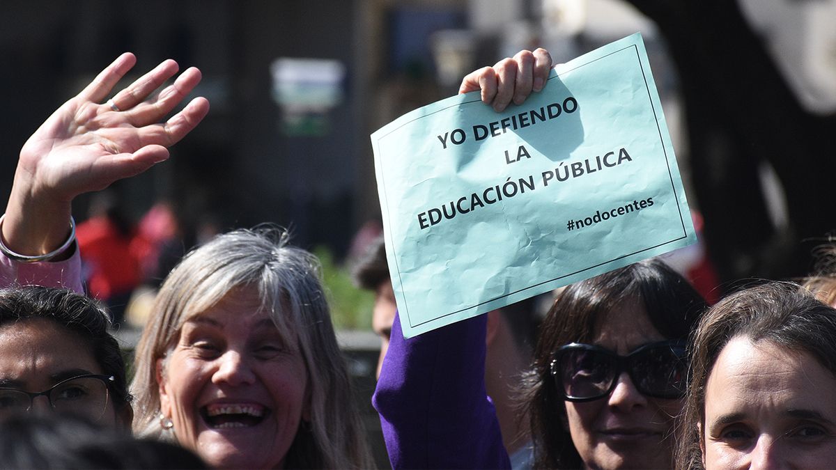 La masiva movilización en Río Cuarto en respaldo a las universidades. Foto: Estela Zogbe.