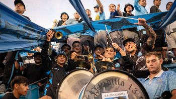 Bajo el lema “Un duelo cordobés y bien celeste”, Estudiantes publicó: “Informamos que el partido de la fecha 10 con Belgrano de Córdoba se jugará con público Local”. Así lo comunicaron desde las redes oficiales del Club.&nbsp;Y agregaron que aún asi habrá venta de remanentes de tickets para no perderse el clásico cordobés en la máxima categoría del fútbol argentino.&nbsp; El imperio se prepara para una nueva fiesta deportiva en Liga Profesional.