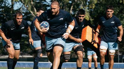 El entrenador Cheika confirmará el equipo titular de Los Pumas para el choque frente a Samoa