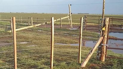 Una tormenta provocó la voladura de un silo y tiró casillas y postes al sur de Moldes