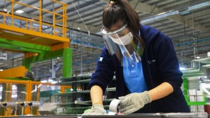 La industria pyme subió 1,2% anual en agosto, pero viene frenando su impulso