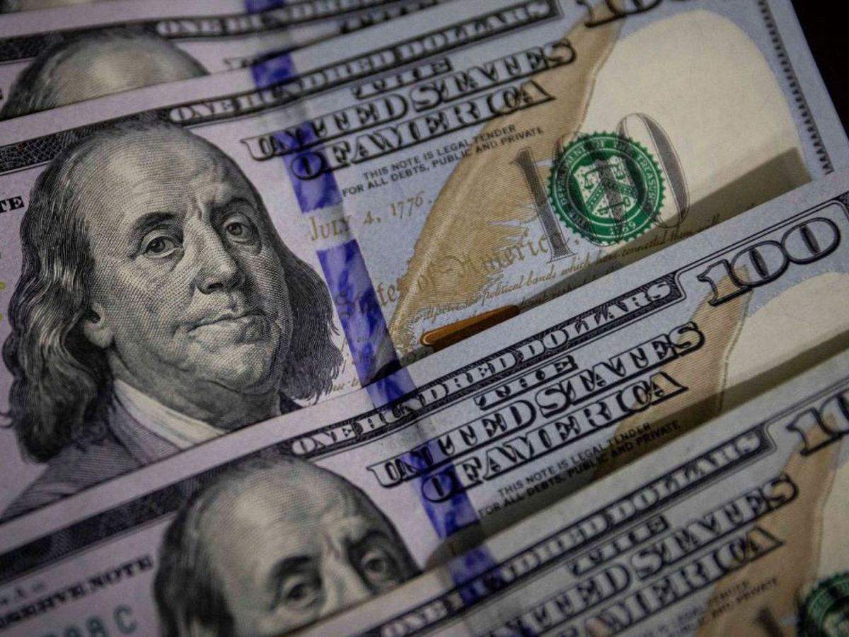 El dólar blue abrió el viernes con un aumento de tres pesos